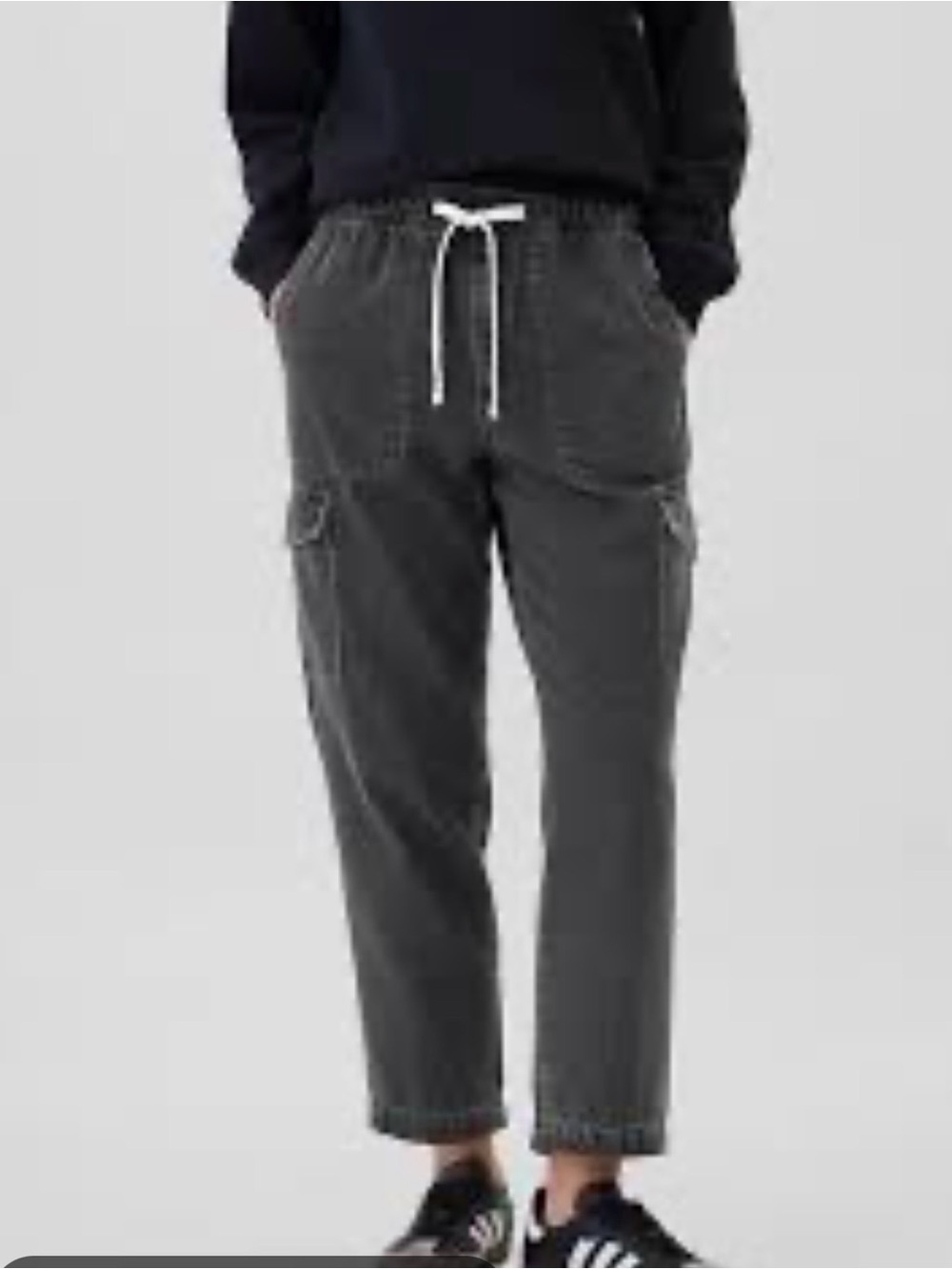 GAP Men's Dark Gray Cargo Pants with Drawstring